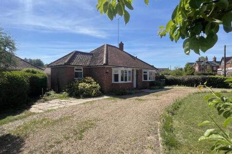 Station Road, Harleston IP20 3 bed detached bungalow for sale