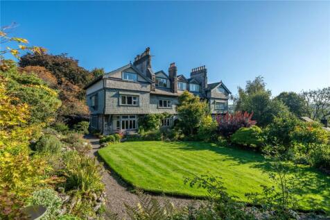 6 bedroom semi-detached house for sale