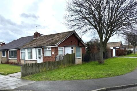 2 bedroom semi-detached bungalow for sale