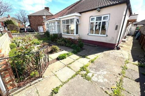 2 bedroom semi-detached bungalow for sale