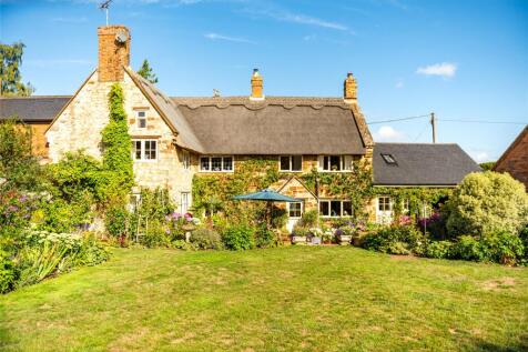 The Green, Abthorpe, Towcester... 5 bed cottage for sale