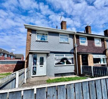 3 bedroom end of terrace house for sale