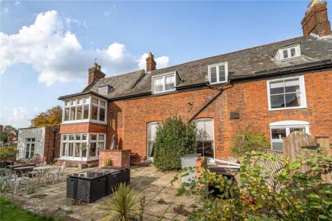 Bury St. Edmunds, Suffolk 10 bed townhouse for sale
