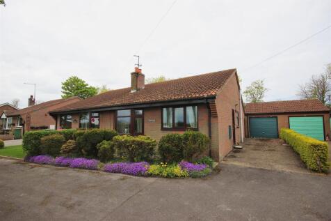 2 bedroom semi-detached bungalow for sale