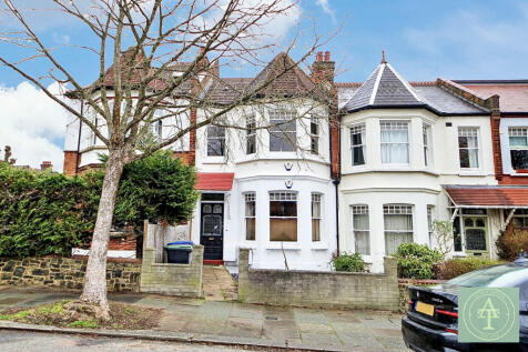 Harlech Road, Southgate, N14 2 bed flat for sale