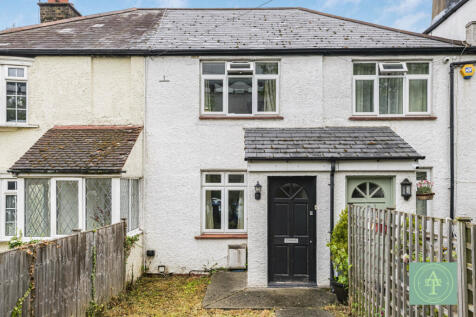 The Wells, London, N14 2 bed cottage for sale
