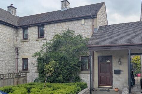2 bedroom semi-detached house for sale