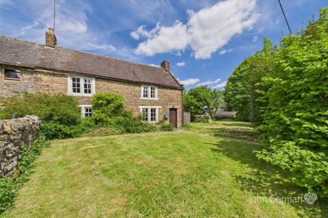 2 bedroom semi-detached house for sale