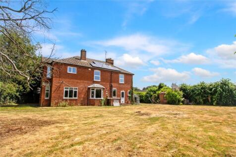 Leiston, Suffolk 6 bed detached house for sale