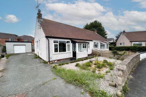 3 bedroom semi-detached bungalow for sale