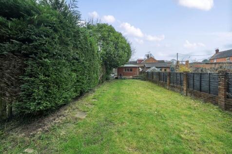 Liphook 2 bed house for sale