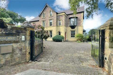 6 bedroom detached house for sale