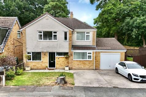 Somerville Close, Bromborough... 4 bed detached house for sale