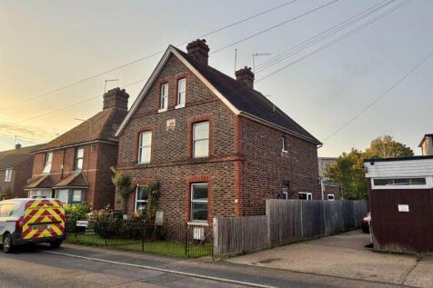 Lucknow Road, Paddock Wood 3 bed terraced house for sale