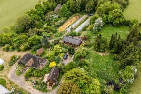 Whiteacre Lane, Canterbury 3 bed property with land for sale