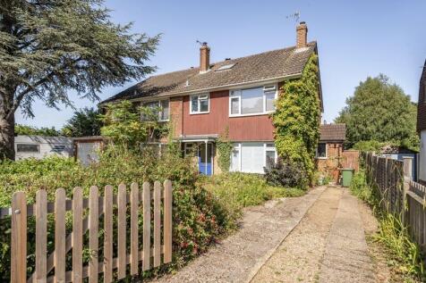 4 bedroom semi-detached house for sale