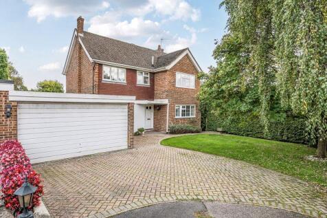 Tates, Hawkhurst 4 bed detached house for sale