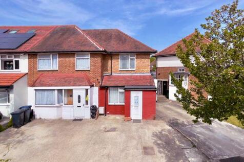 6 bedroom semi-detached house for sale
