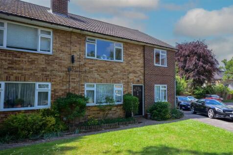 2 bedroom maisonette for sale