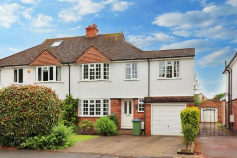 4 bedroom semi-detached house for sale