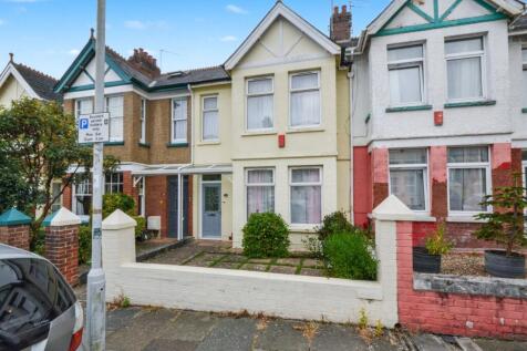 4 bedroom terraced house for sale