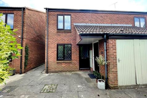Willowdale Grange, Tettenhall... 2 bed ground floor flat for sale