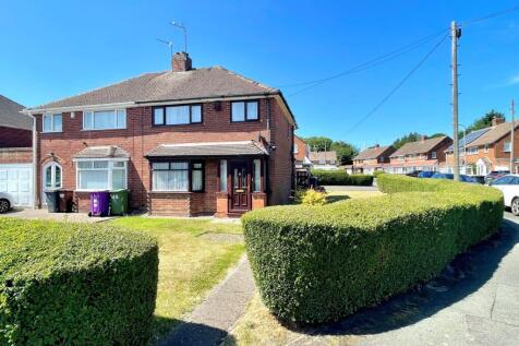 Belton Avenue, Wednesfield... 3 bed semi