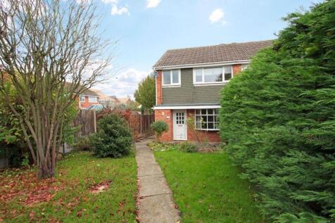 31 Applebrook, Shifnal. TF11 9PZ 3 bed semi