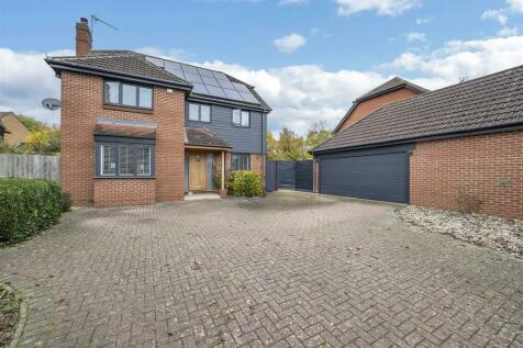 5 bedroom detached house for sale