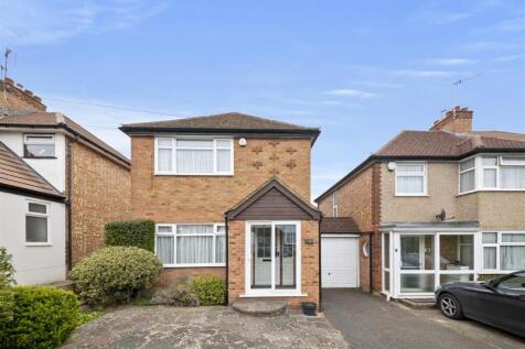 2 bedroom detached house for sale