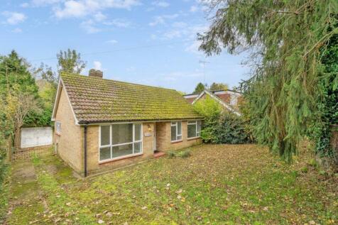 3 bedroom detached bungalow for sale