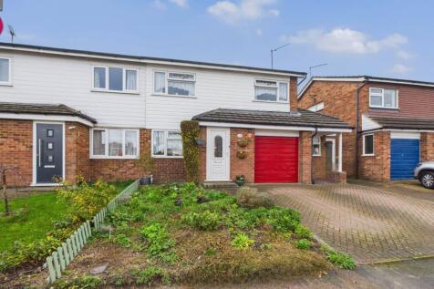 4 bedroom semi-detached house for sale