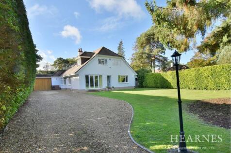 Carroll Avenue, Ferndown, BH22 5 bed detached house for sale