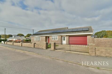 2 bedroom detached bungalow for sale