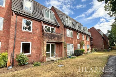 Ringwood Road, Ferndown, BH22 1 bed retirement property for sale