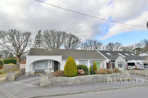 3 bedroom detached bungalow for sale