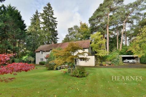 Dudsbury Avenue, Ferndown, BH22 4 bed character property for sale