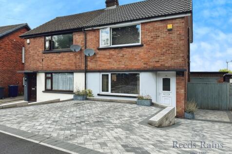 2 bedroom semi-detached house for sale