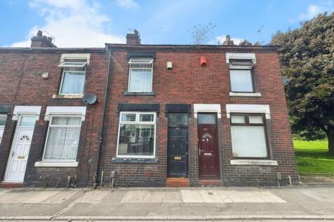 Leek New Road, Staffordshire ST6 2 bed terraced house for sale