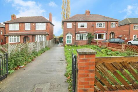 Methley Road, West Yorkshire WF10 3 bed semi