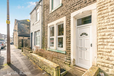 Shackleton Street, Lancashire BB10 3 bed terraced house for sale