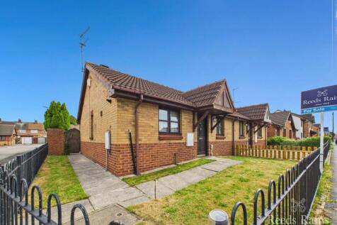 Preston Road, East Yorkshire HU9 2 bed bungalow for sale