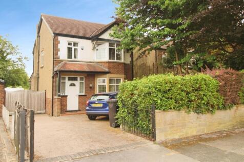 Knights Hill, West Yorkshire LS15 4 bed detached house for sale