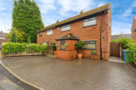 2 bedroom semi-detached house for sale