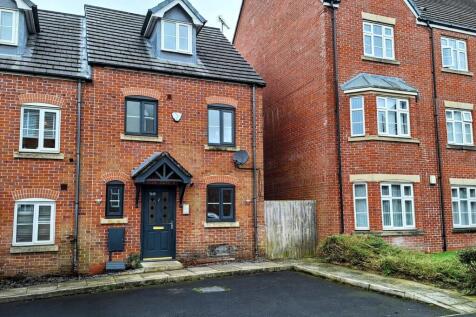 Hardy Close, Greater Manchester SK16 3 bed end of terrace house for sale