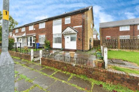 Cambourne Road, Greater Manchester SK14 2 bed end of terrace house for sale