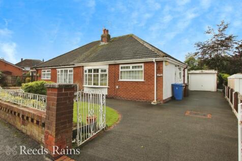 Haweswater Avenue, Lancashire PR7 2 bed bungalow for sale