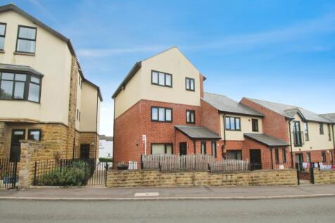 Kirkgate, Batley WF17 4 bed end of terrace house for sale