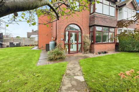 4 bedroom semi-detached house for sale