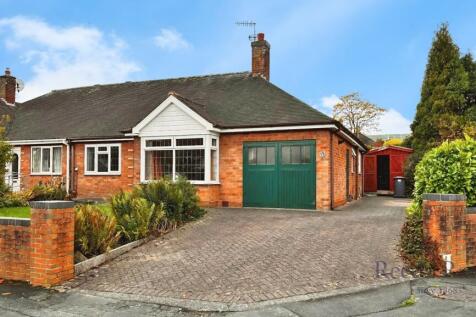 Melrose Avenue, Staffordshire ST5 3 bed bungalow for sale
